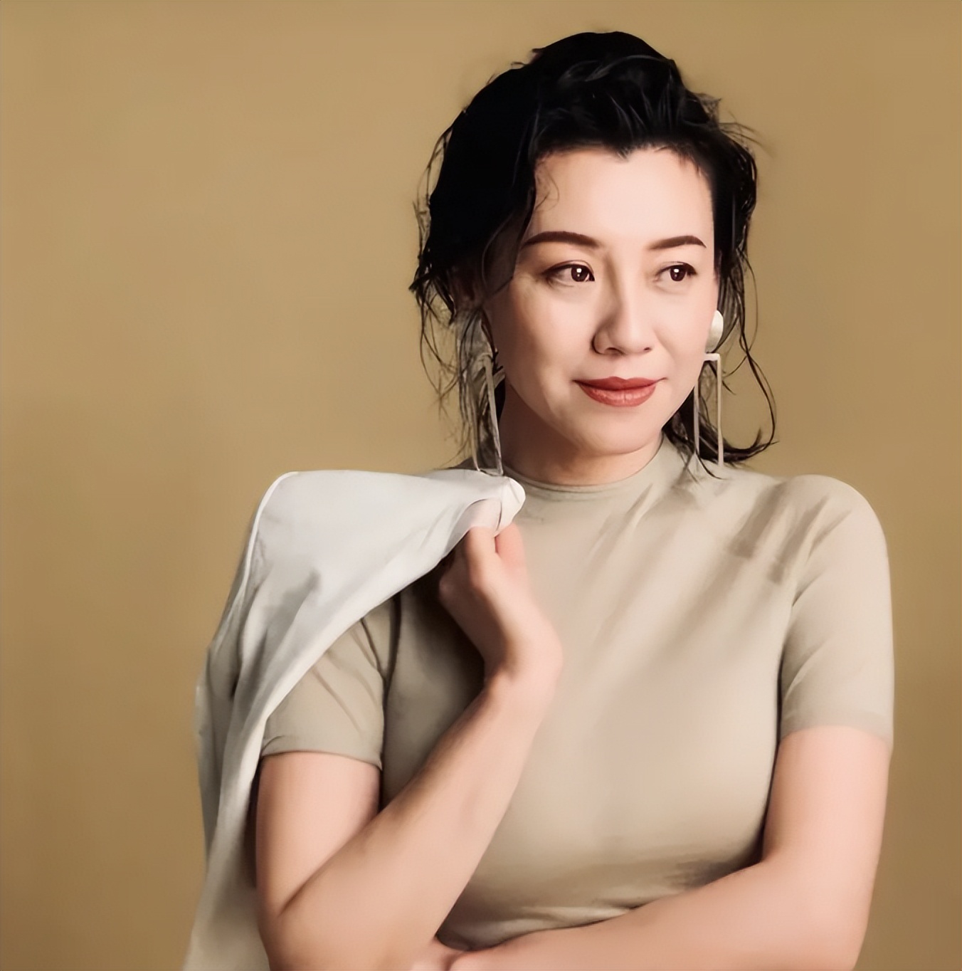 明星|“天生苦相”的9位女明星，个个愁容满面，个个星途坎坷，真玄学