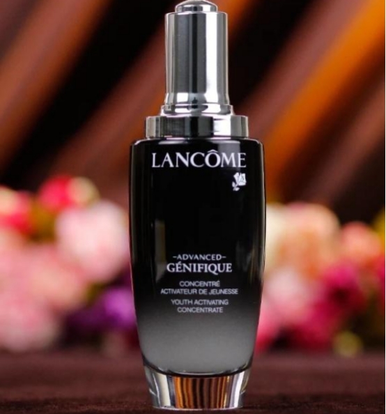 保湿 适合28岁以上干性皮肤用什么精华液好？