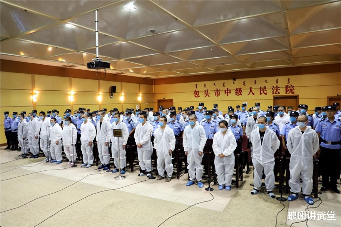 内蒙一男子借6000还80万,网贷公司老板叫嚣警察:你有本事来抓我