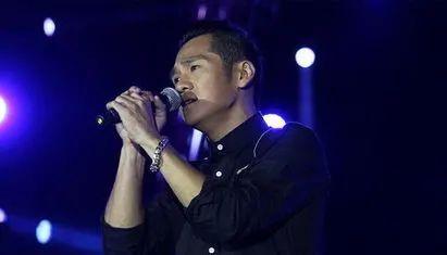 曹格|强迫女客陪酒，失控打人！大牌男歌手的酒后真面目被曝光