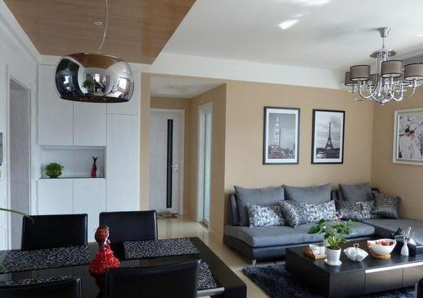 去亲戚新家做客,60平米房子柜子最多,头一次见电视背景墙这样装