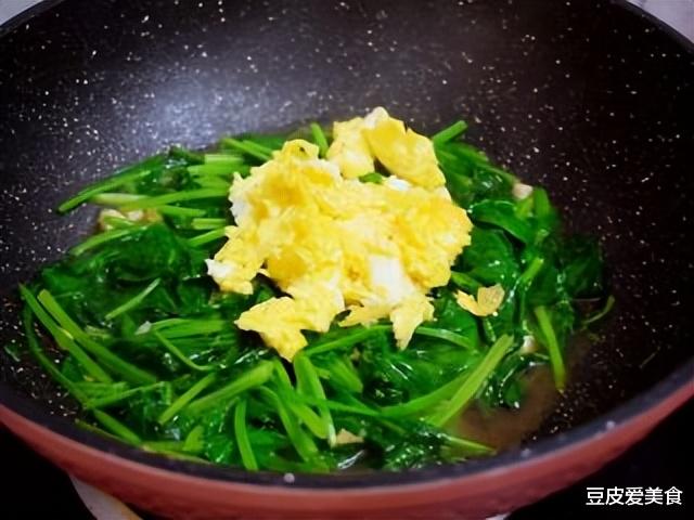“肝脏”喜欢的5种菜，建议中老年人隔天吃，养护肝脏，身体强健
