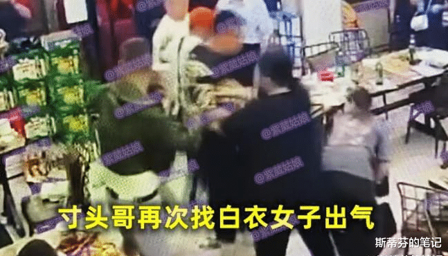 唐山打人事件后续,女方啤酒瓶砸头引争议:不该出手,激怒了混混