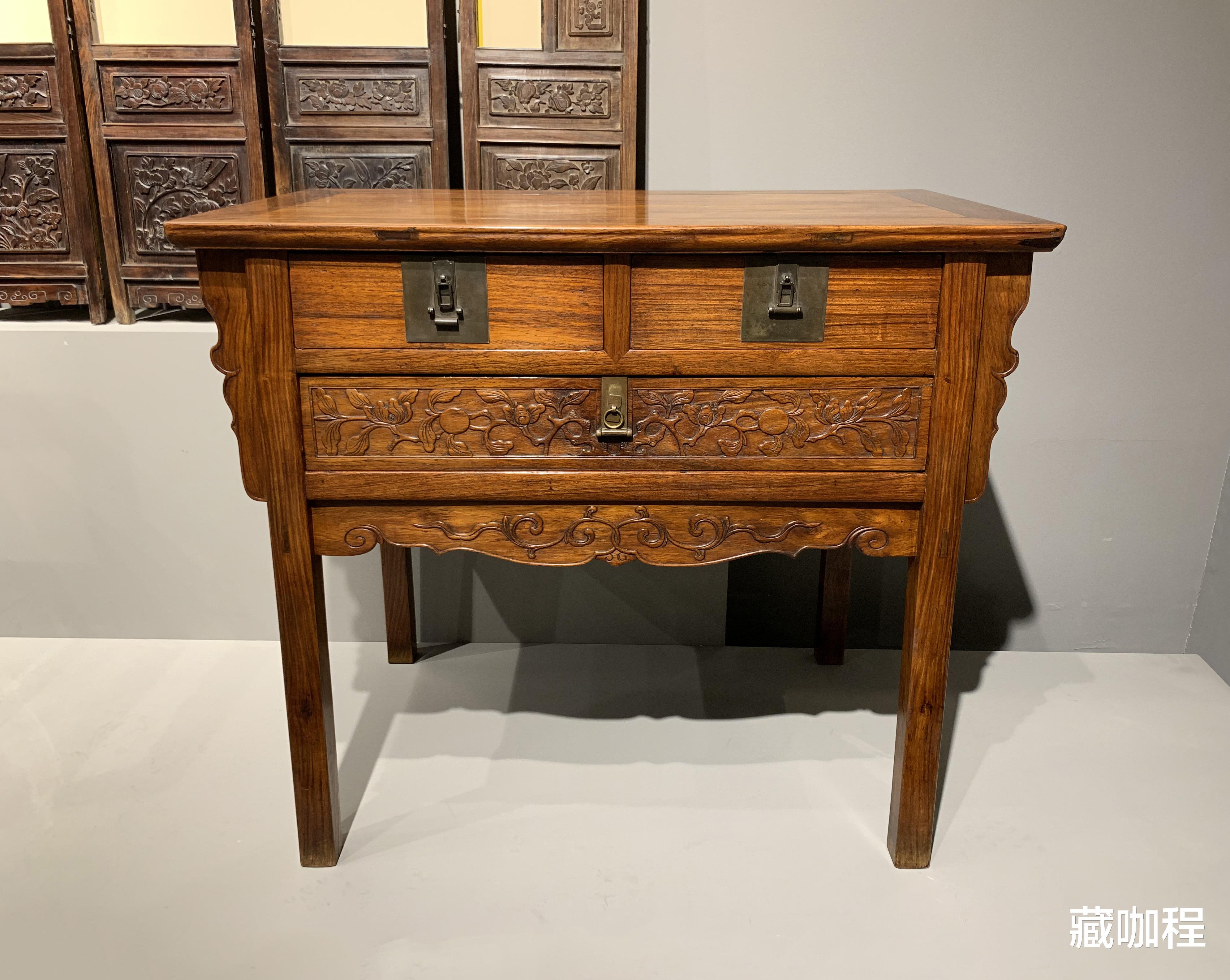 |闷仓变抽屉，黄花梨联二橱因此而唯一