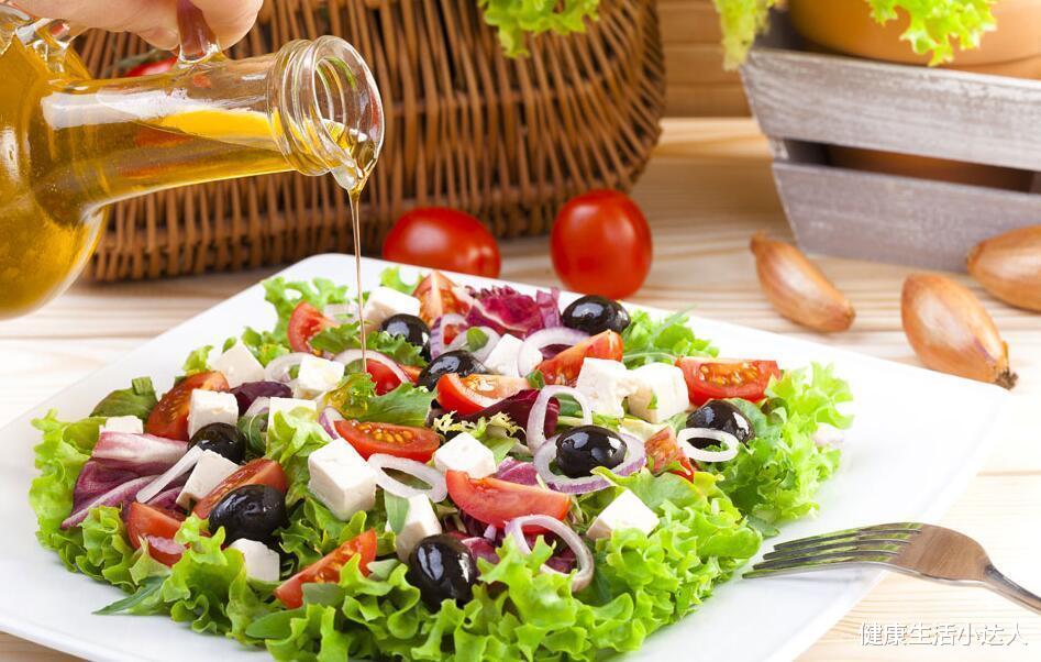 维生素C|中老年人害怕得脑梗?提醒:除了烟酒,五件事也是“祸根”