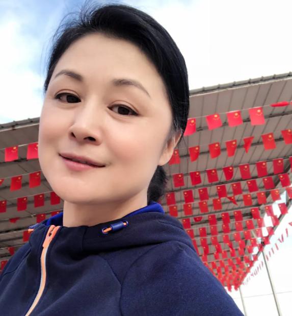 谢大脚|“谢大脚”去世后,事故车被标价6.8万售卖?网友:嫌自己命长?