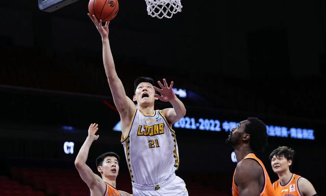 只能加盟广东?中国男篮最强内线正式确定,多队被曝没有交易筹码