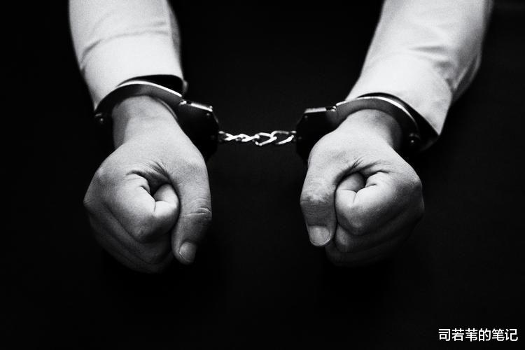 江苏省发生一起性侵案,女子在公园散步,被一醉酒男子拖进草丛