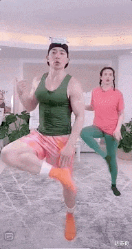 刘畊宏|50岁的刘畊宏身材有多好？因胸肌太大被禁播，靠健身直播火出圈