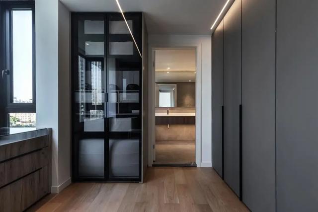 200㎡现代极简，顶楼复式巧设计，人文舒适惬意居