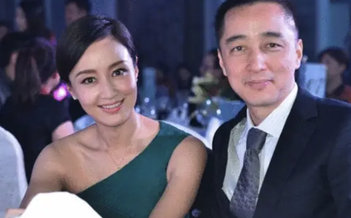 主持人|消失的央视春晚主持人：投资失败，情史复杂，直播带货，命运唏嘘