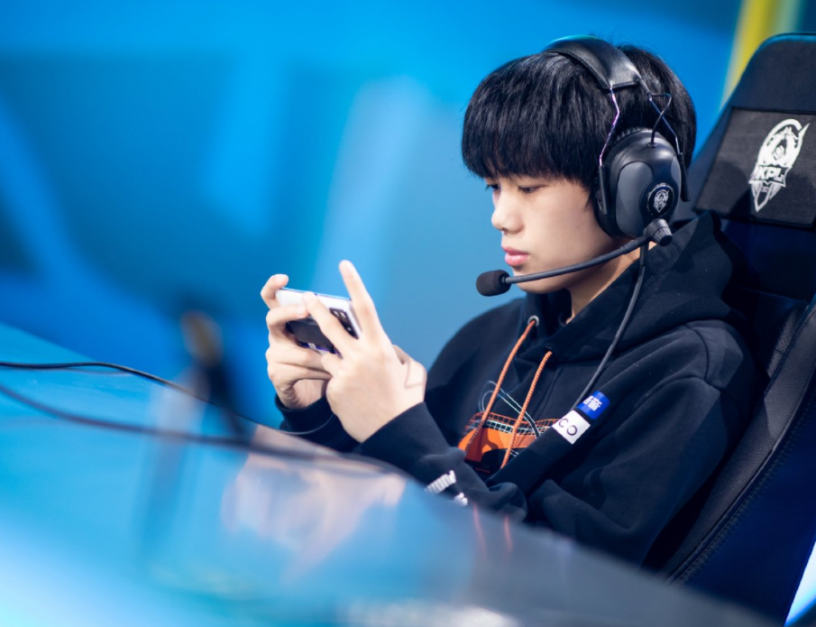 穆雷|Estar连续八次胜TTG，坦然三连MVP，一打TTG就来劲，清清笑不出来