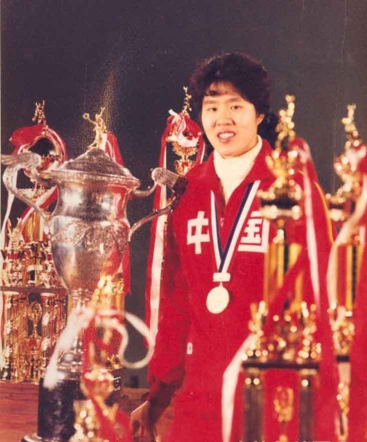 郎平|郎平泪别妈妈：来生我们再做母女