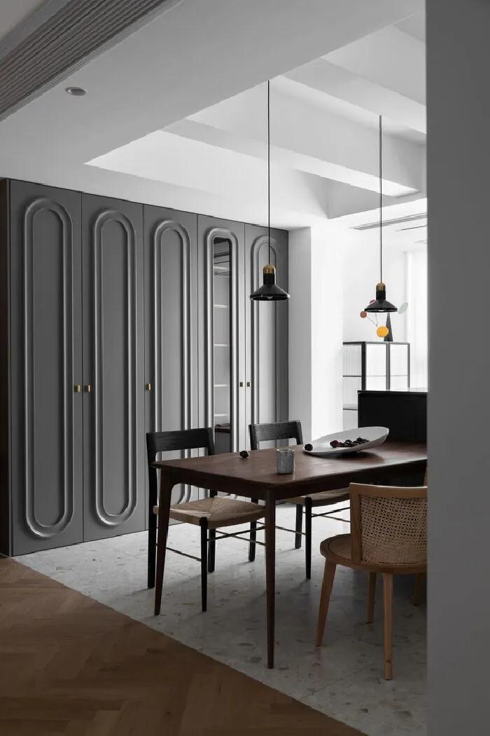 89㎡混搭风，巧妙利用墙体凹陷设置阅读角，打造开放通透的空间！