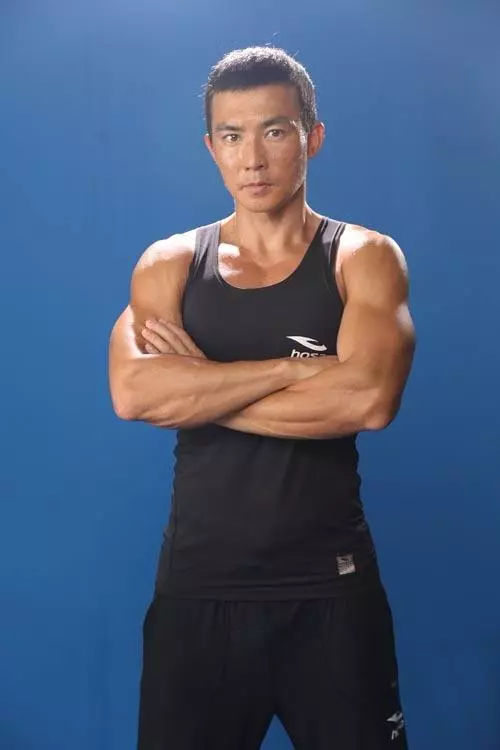 周杰伦|网友：刘耕宏为什么老蹭我周董流量？周杰伦：不好意思他叫刘畊宏