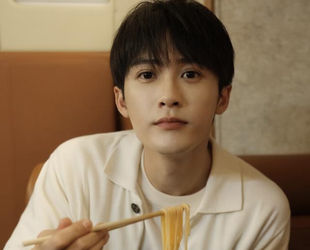 赵露思|网选最想看现偶TOP8:杨洋黄景瑜上演“制服杀”,赵露思甜美依旧