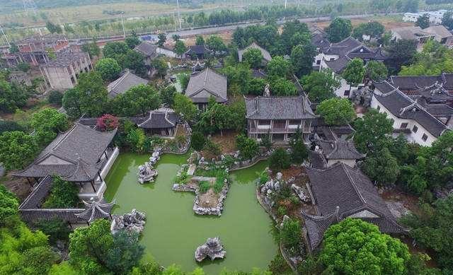 合肥要建的中国最大私家园林, 老板携款潜逃加拿大, 如今已烂尾19年
