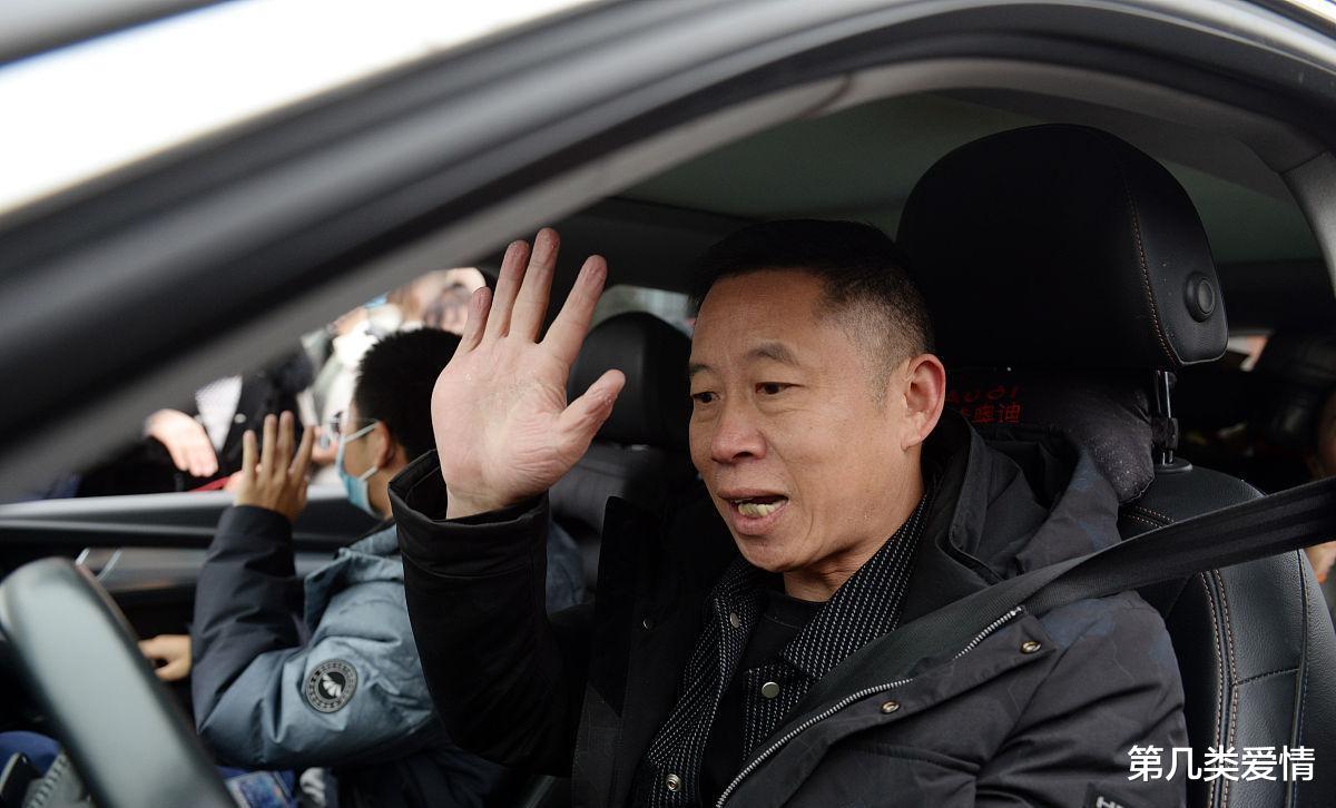 杭州|孙海洋杭州西湖游玩，带彭四英欣赏风景，回忆孙卓往事思绪万千