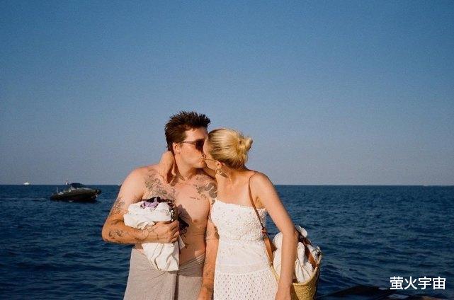 公主抱|贝克汉姆“公主抱”48岁爱妻，太吃力，换小帅哥接手很轻松