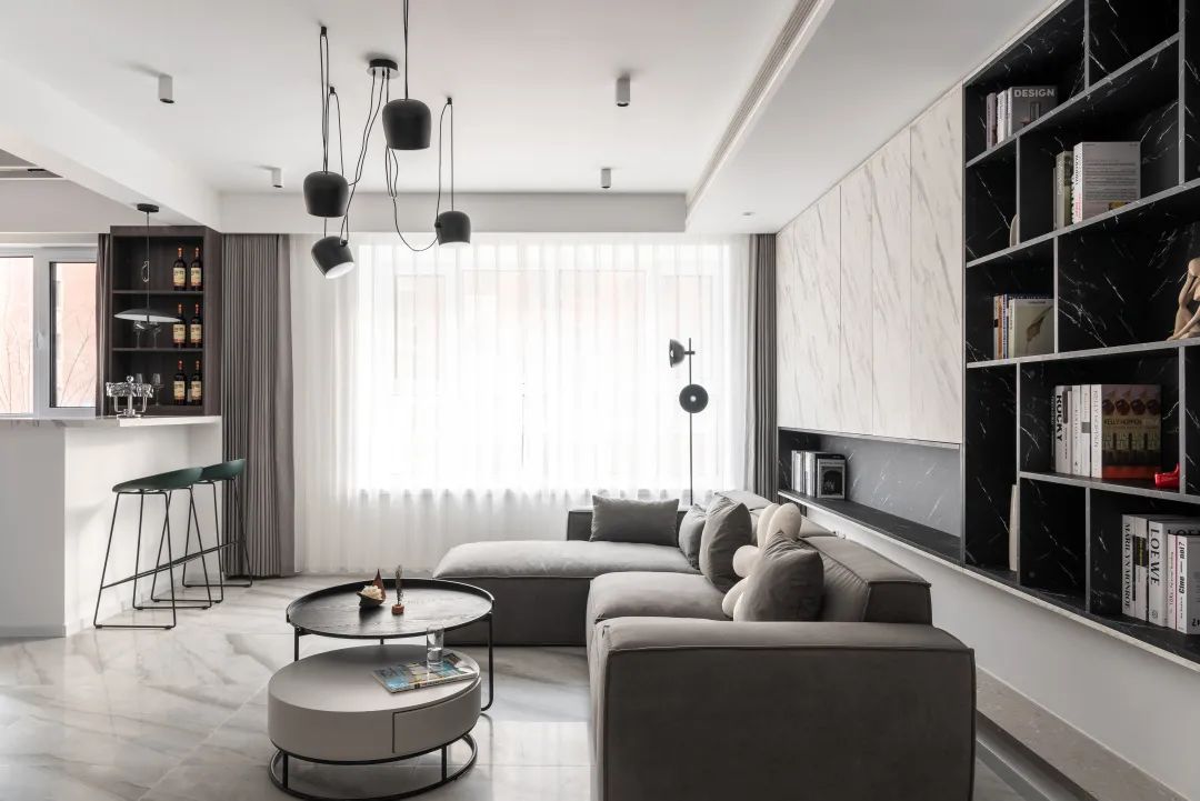 巧改鸡肋房间,变身现代简约精致公寓