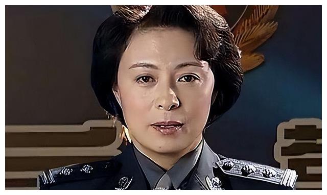 军人|醒醒吧！拜托某些人就别演中国军人了，这8位演员扮起来才像军人