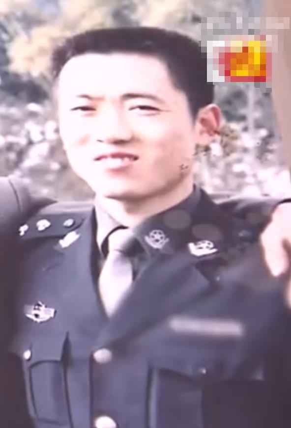 2004年,湖南小伙新婚当天,61岁母亲执意要睡婚房,结果被撵出门