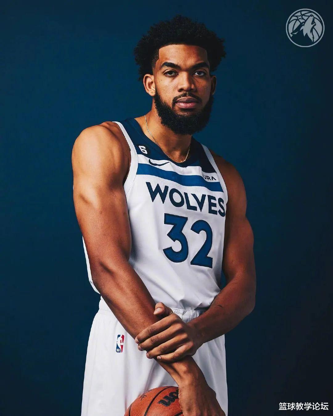 更衣室内讧!10换1把自己玩死了!NBA联盟第一冤大头