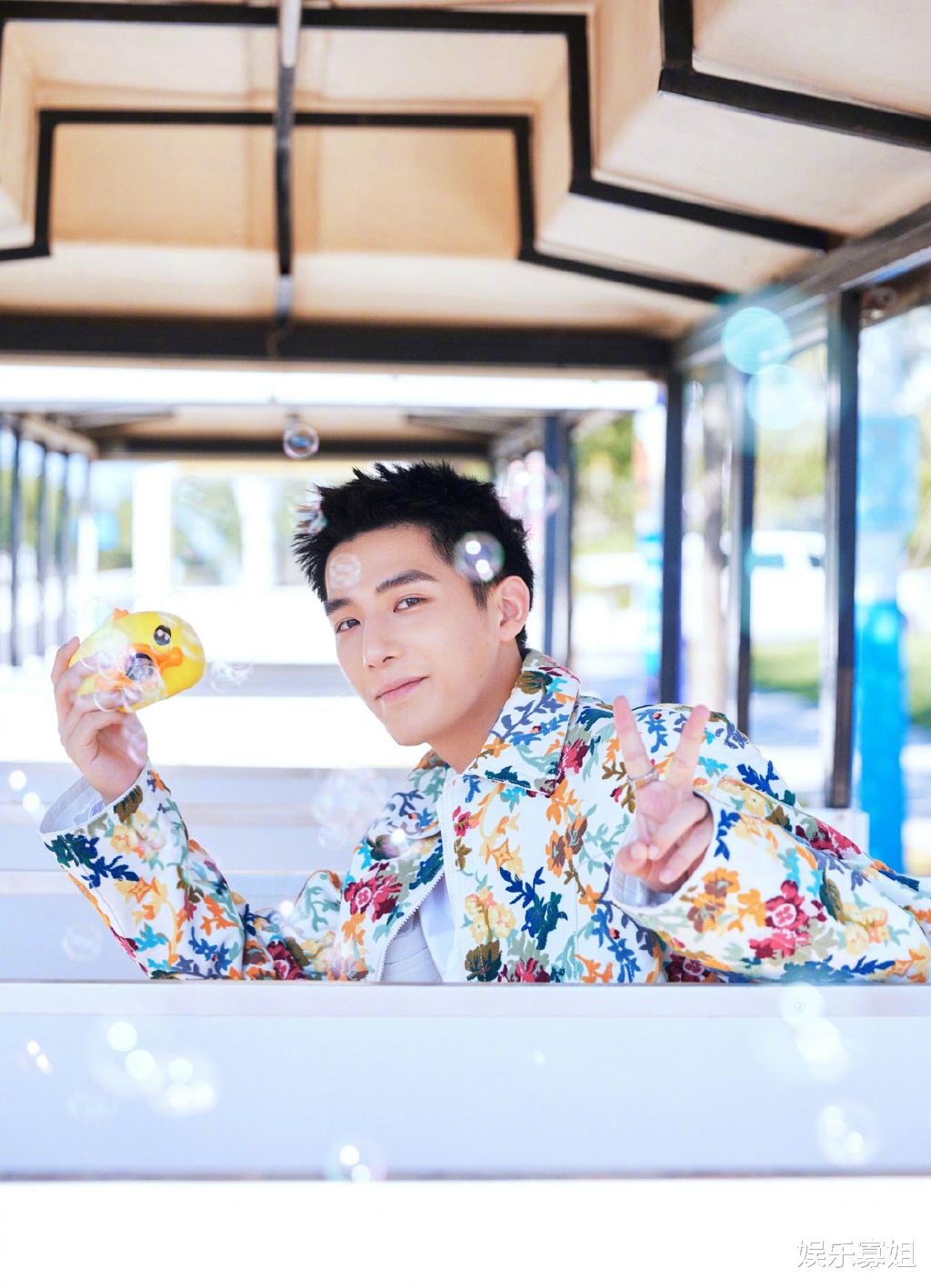 运动员|娱乐圈演员的两大怪相,黄景瑜是来当兵的,而王安宇是当运动员