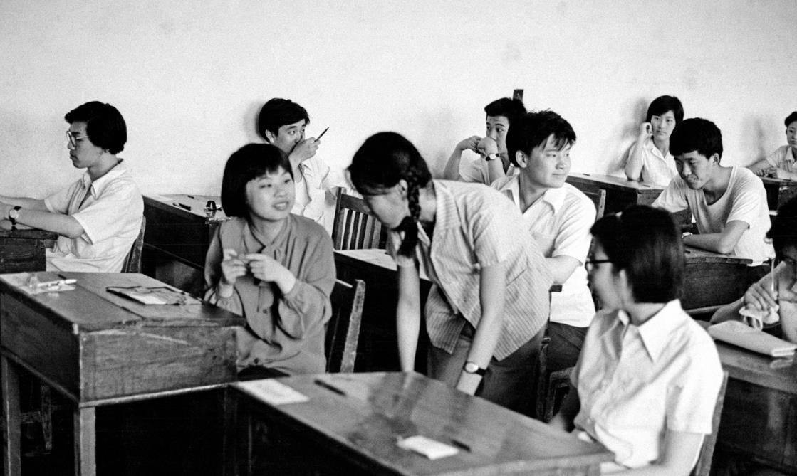 警察|黑龙江女囚犯,容貌赛明星小花旦,枪决后死而复生,警察又补2枪