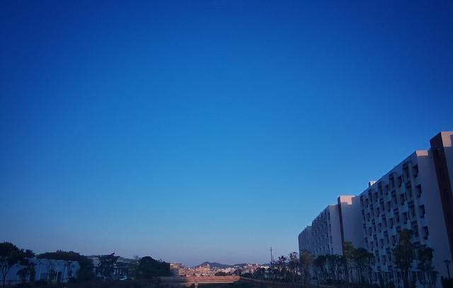 广州市|2000年，在永州去广州的大巴车上，我救了一个女歌手