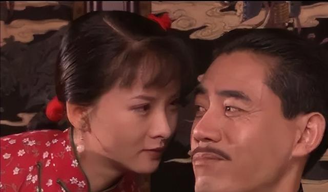 金泫雅|重温《大宅门》：香秀自以为算计了所有，但其实还是被白家算计了