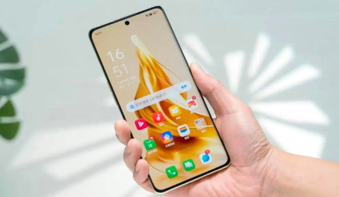 红米手机|红米Note12Pro+和OPPOReno9Pro有何不同,价位、配置详细比较