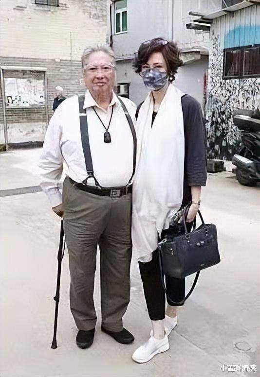 洪金宝|洪金宝携小13岁娇妻亮相,不愧是香港小姐