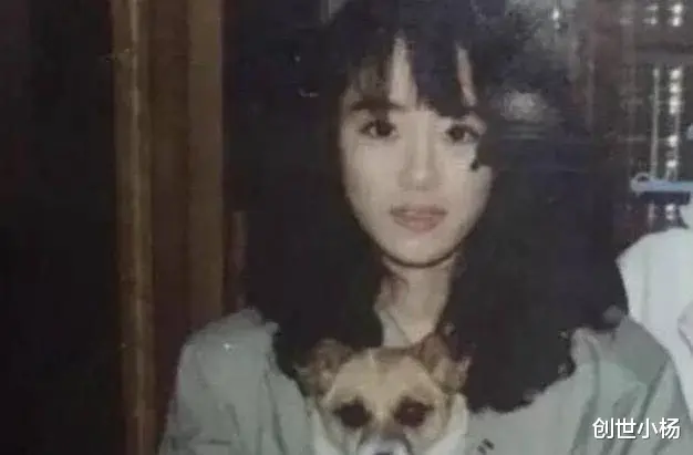 老照片 妈妈颜值“碾压”全家是什么体验？父母老照片走红，太美了