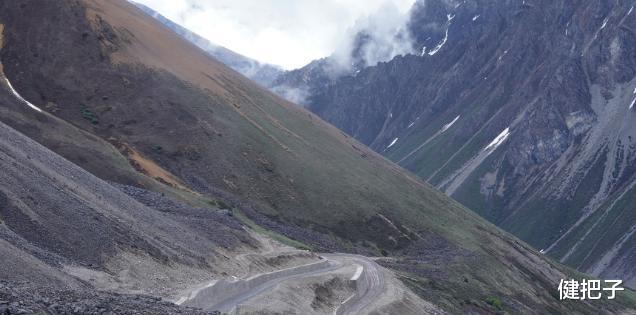 察隅|这个县城不让外国人进入，没有铁路和机场，地处偏远却极为繁华