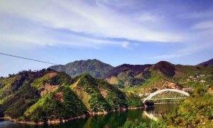 美丽|杭州值得去的景区，沿途花木遍布，有“神农架”的称号