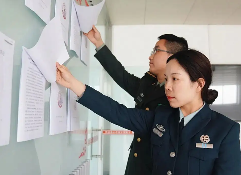 招聘|军队文职面向社会公开招聘，涉及3大军种多岗位，学历放宽至专科