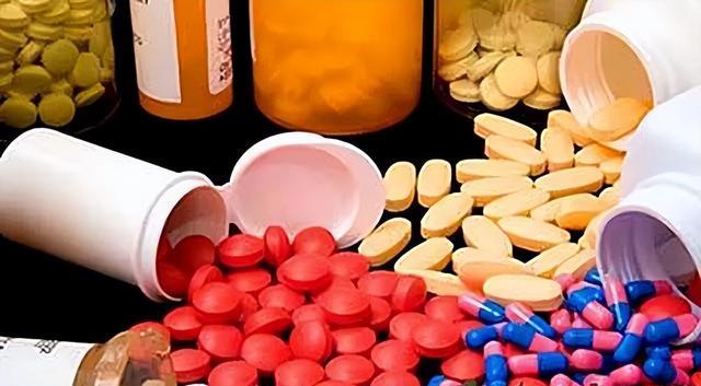 医生 320斤男子骑车时睡着，从立交桥掉落