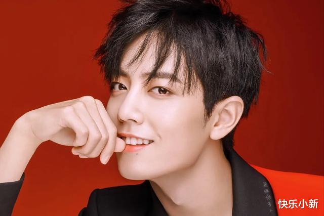 杨幂|杨幂的屁股、刘涛的牙、鞠婧祎的肩膀，明星还有什么是真的？