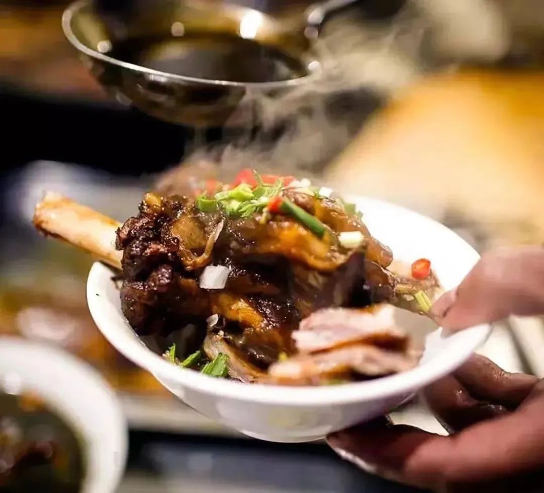 儋州|高铁仅需10min,红叶不输京都,秋冬美食滋补,美到王鹤棣也来打卡