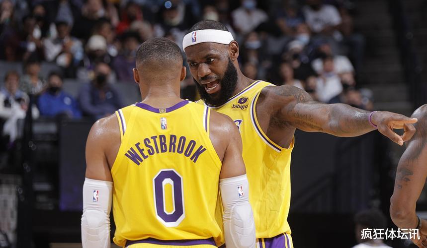 威斯布魯克|14次出手僅得8分！賽后威少破口大罵，詹姆斯談到他也倍感無(wú)奈