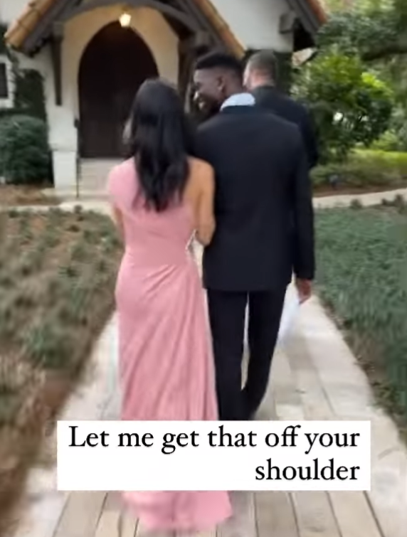 比尔·盖茨|比尔·盖茨19岁女儿带黑人男友赴婚宴，密不可分，暗示大姐已怀孕