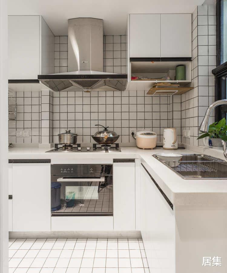 仅34平米的小家,也能容纳三代人,收纳生活都不耽误