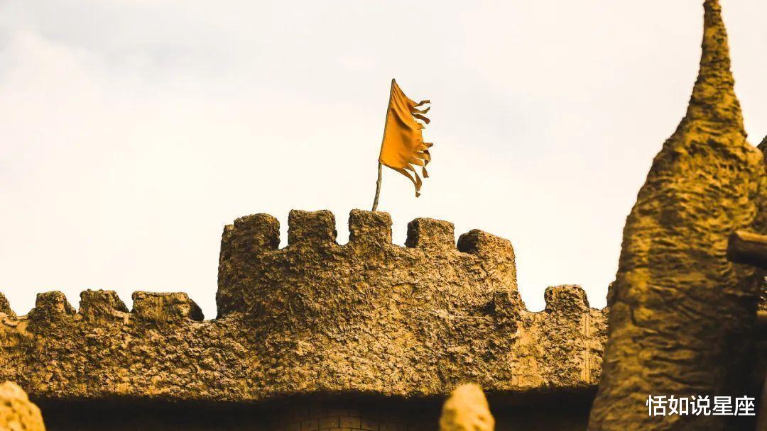 胡杨林|中国最贵的景区,一张门票3500元,外国人进去要交30万