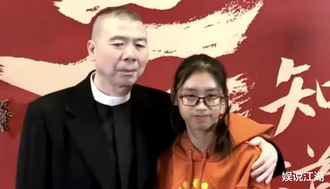 冯小刚|冯小刚否认移民,同在美买房的司马南力挺!女儿赴美留学再惹争议