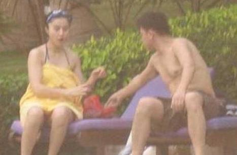 范冰冰|范冰冰永远也无法删除的艳照，张国立也在其中，网友：准备拿纸巾擦鼻血吧