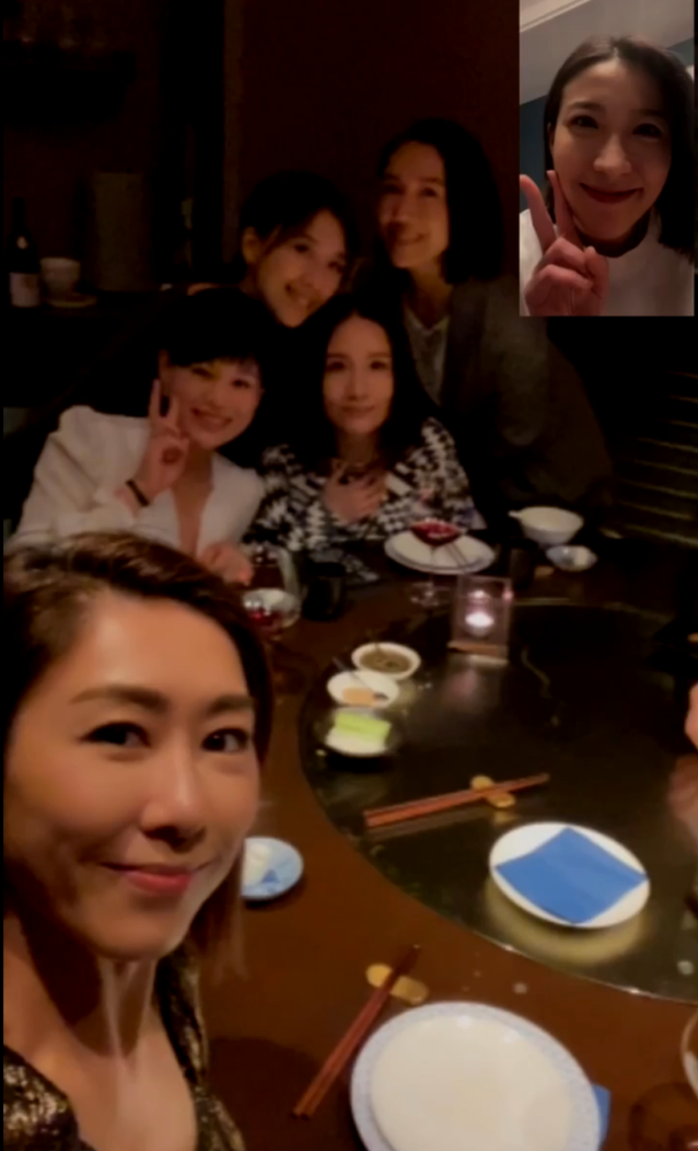 胡杏儿|胡杏儿带老公参加派对,闺蜜胡定欣依偎在李乘德肩上不避嫌