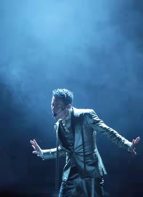 春晚|春晚舞台上沧海遗珠，为何四大天王就只有他一人没有出现