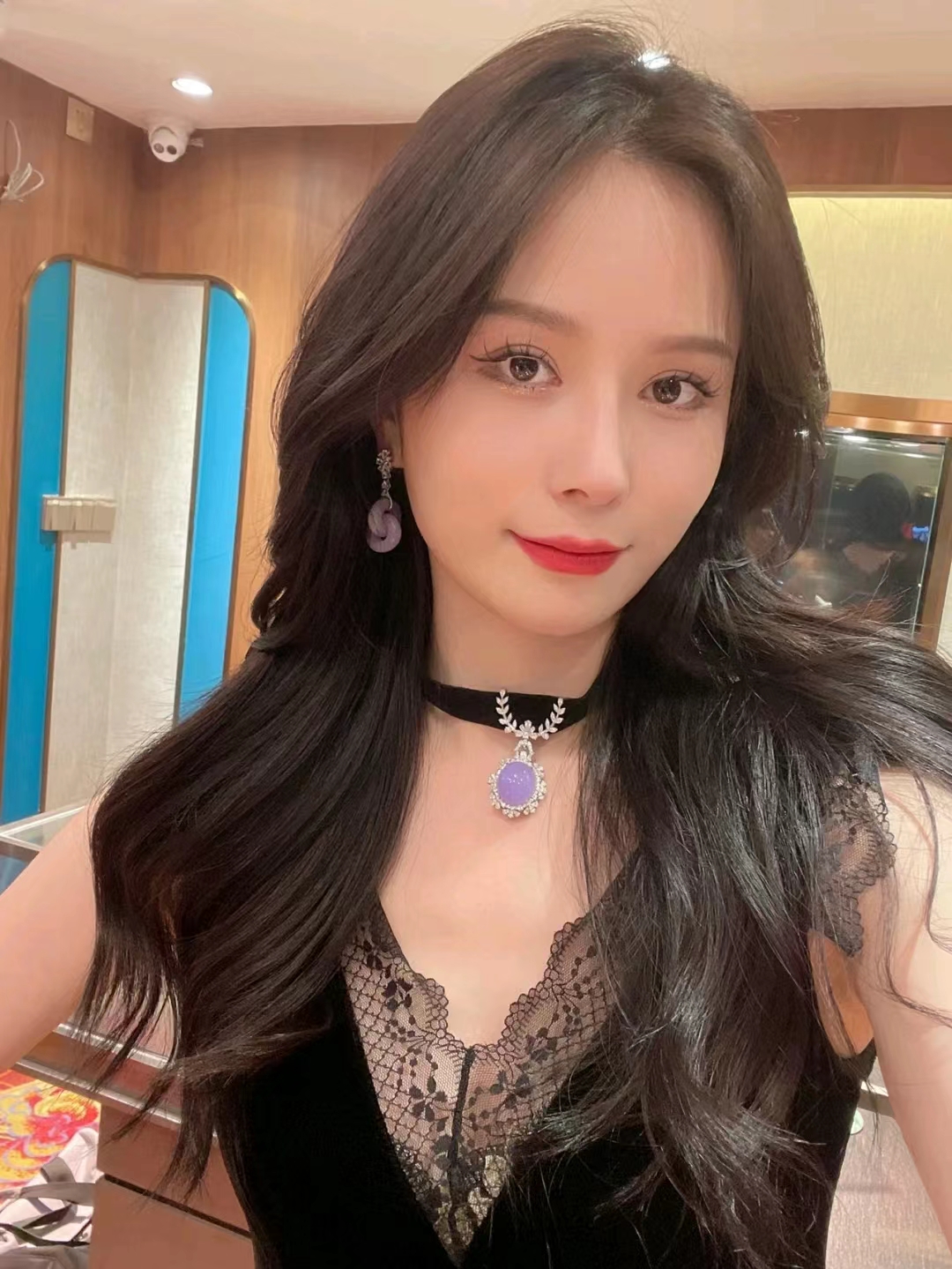 翡翠|翡翠到底是不是玉,玉跟翡翠又有什么区别?