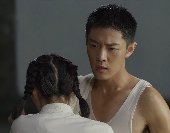 赵今麦|开播口碑大爆,和肖战黄景瑜“抢”热搜,赵今麦新剧凭啥这么拽